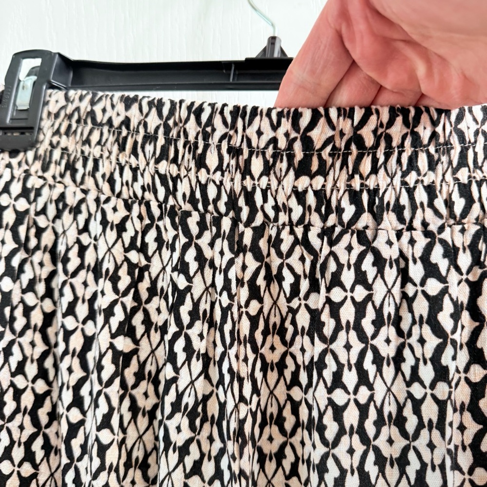 Max Studio Patterned Wide-Leg Pants - Picture 4 of 7
